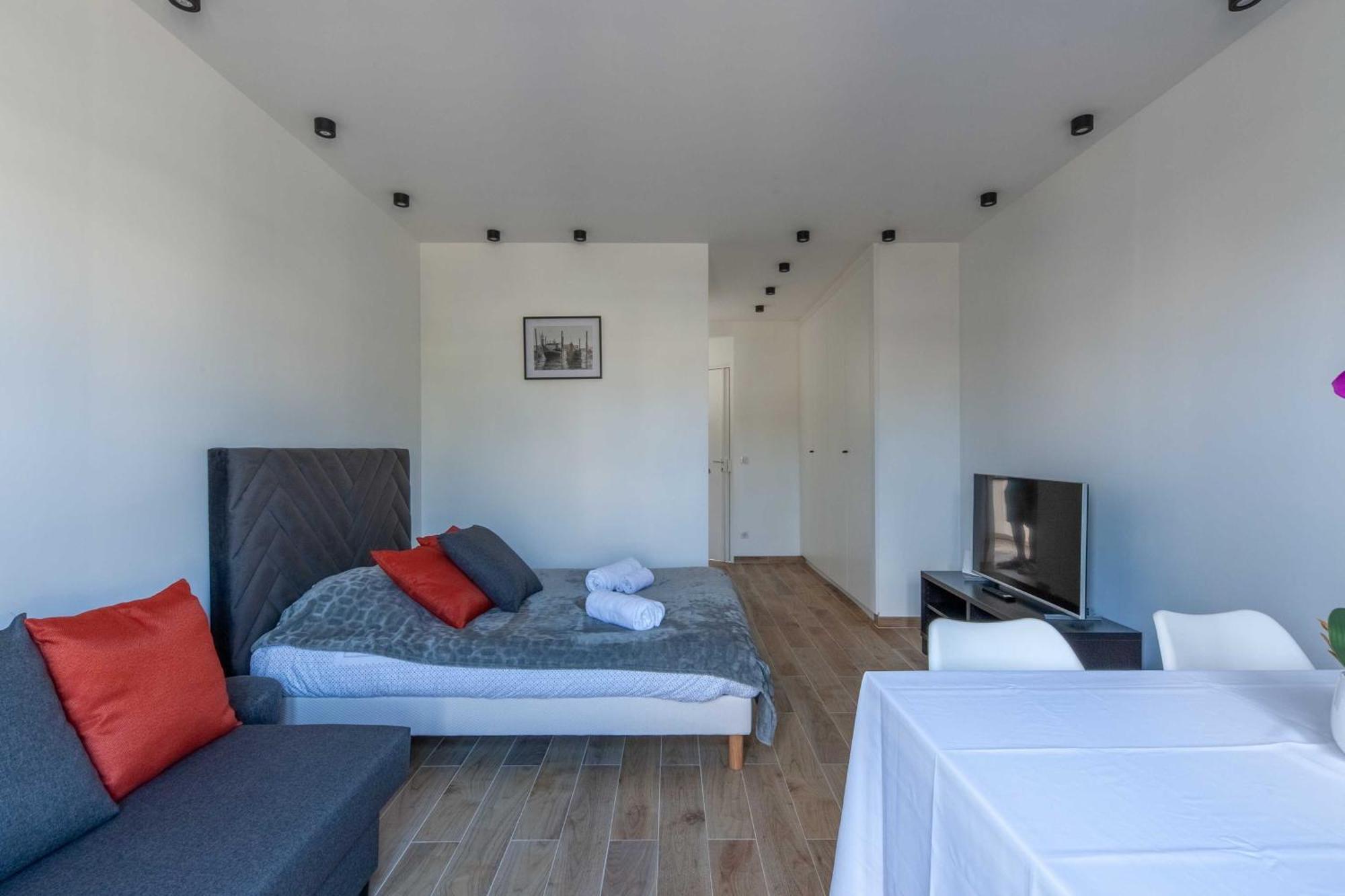 Studio Sleeps 4 With Terrace, 500M Place Morny Deauville Buitenkant foto